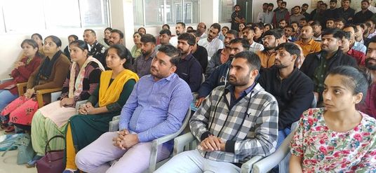 No photo description available.