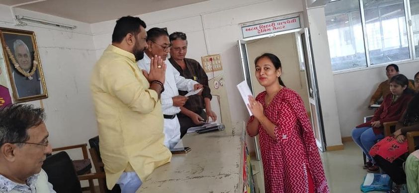 No photo description available.