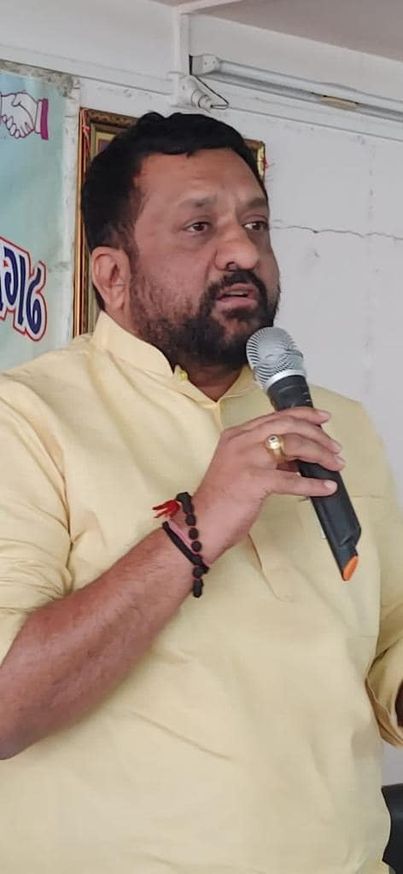 No photo description available.